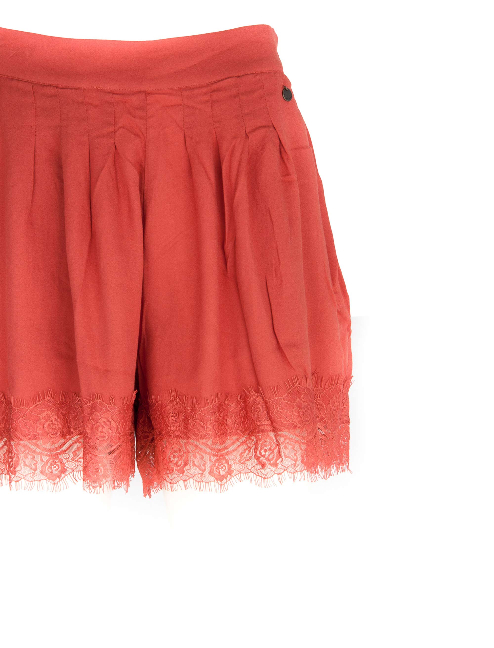 شلوارک زنانه