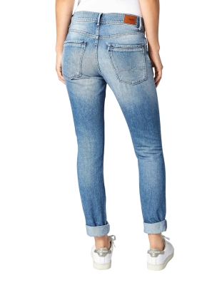 شلوار جین زنانه