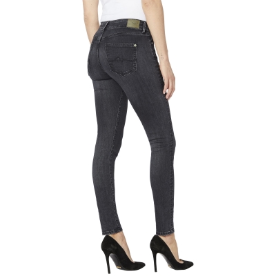 شلوار جین زنانه