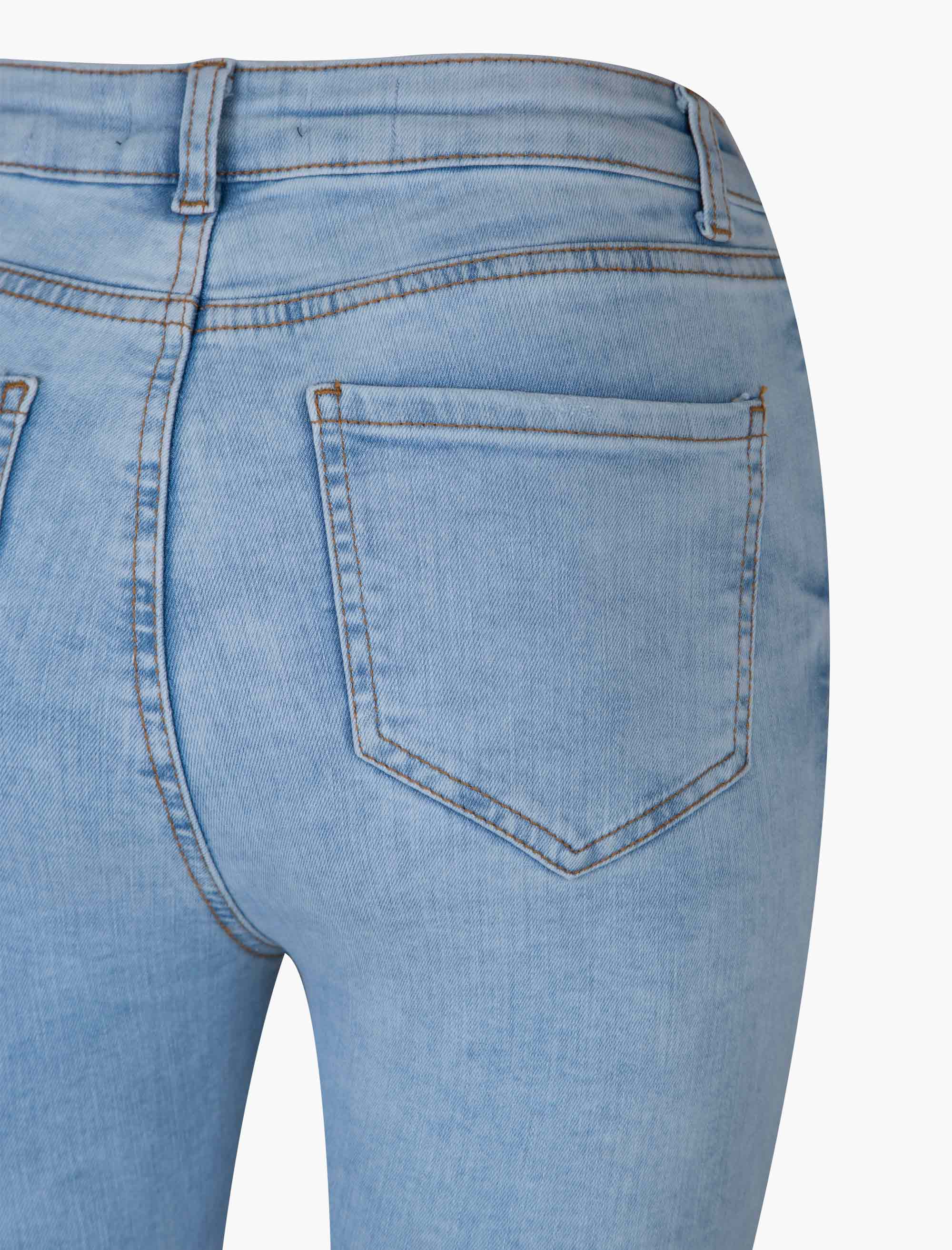 شلوار جین زنانه