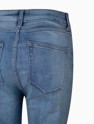 شلوار جین زنانه