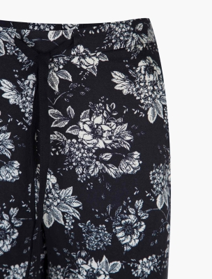 شلوار زنانه