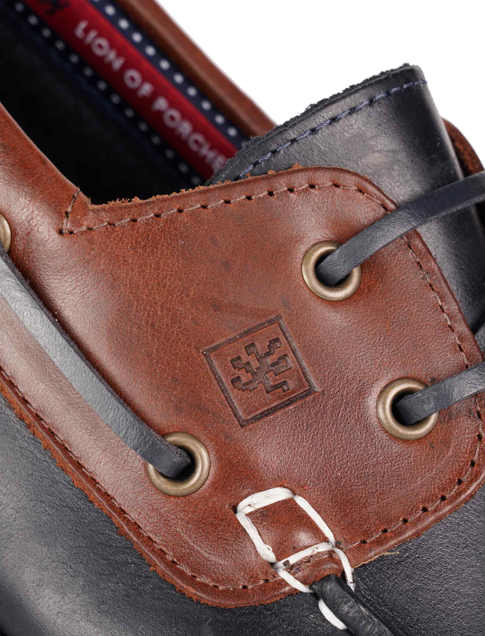 کفش کالج مردانه