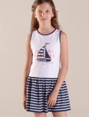 پیراهن دخترانه