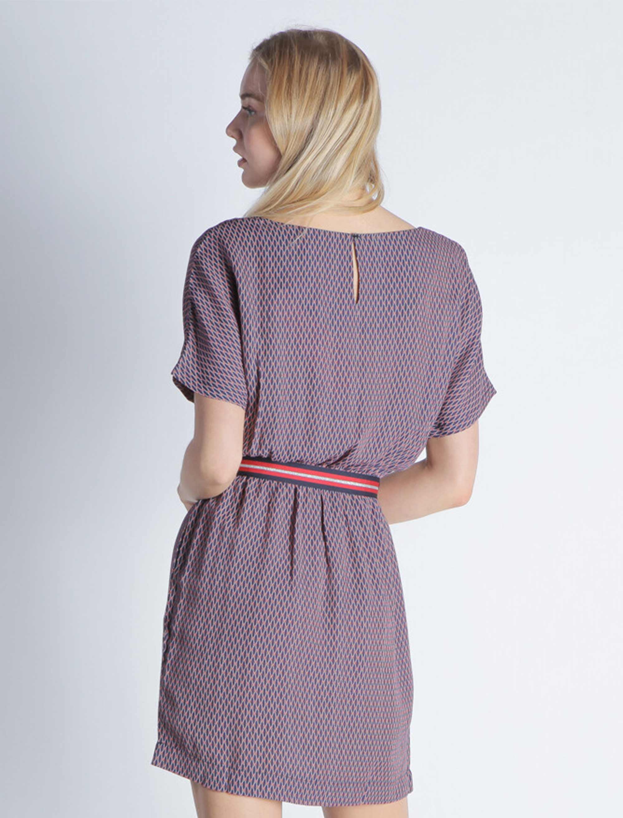 پیراهن زنانه