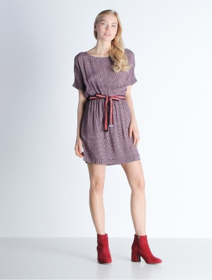 پیراهن زنانه