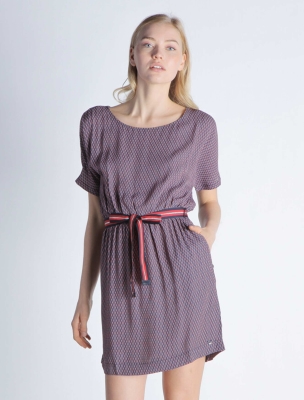 پیراهن زنانه