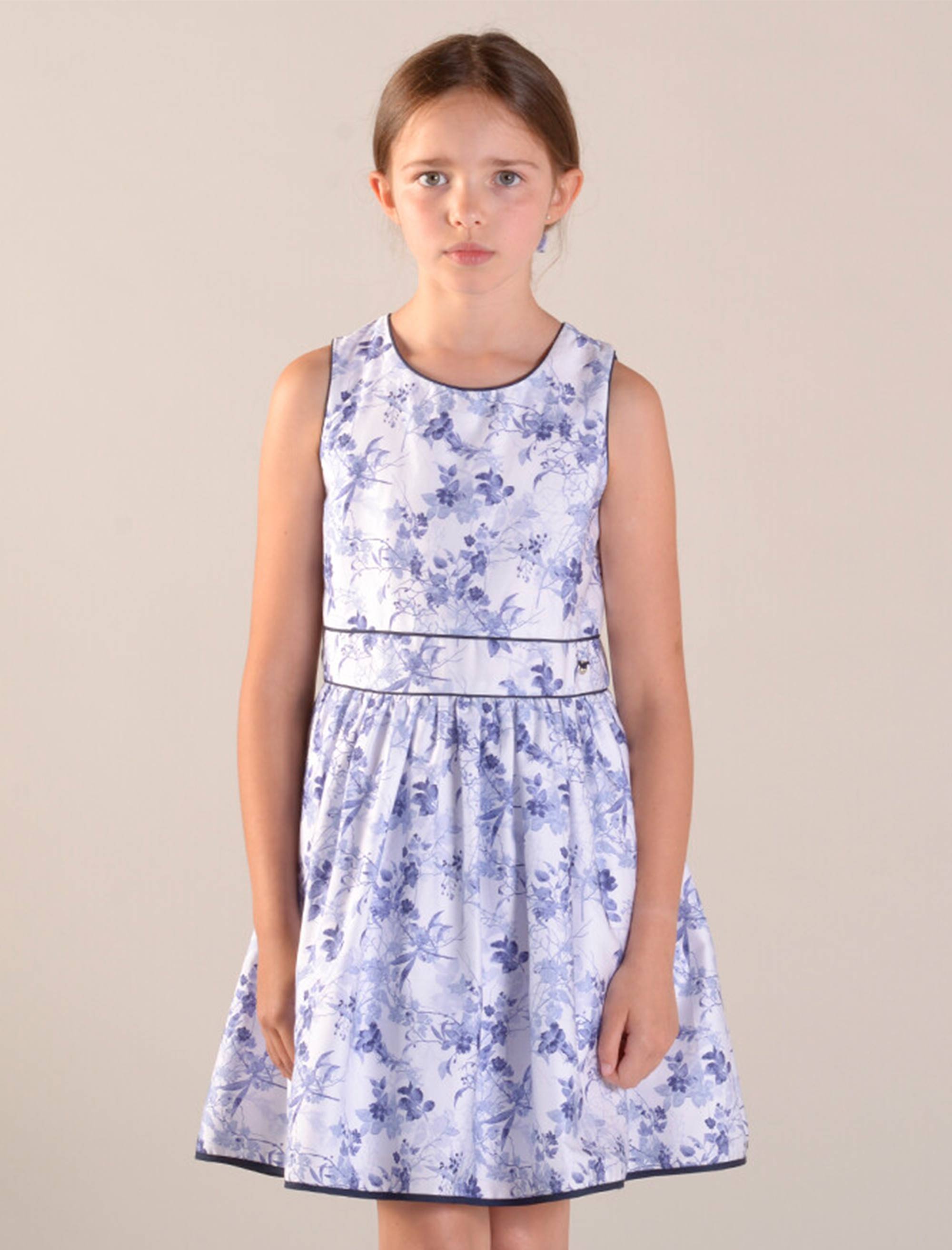 پیراهن دخترانه