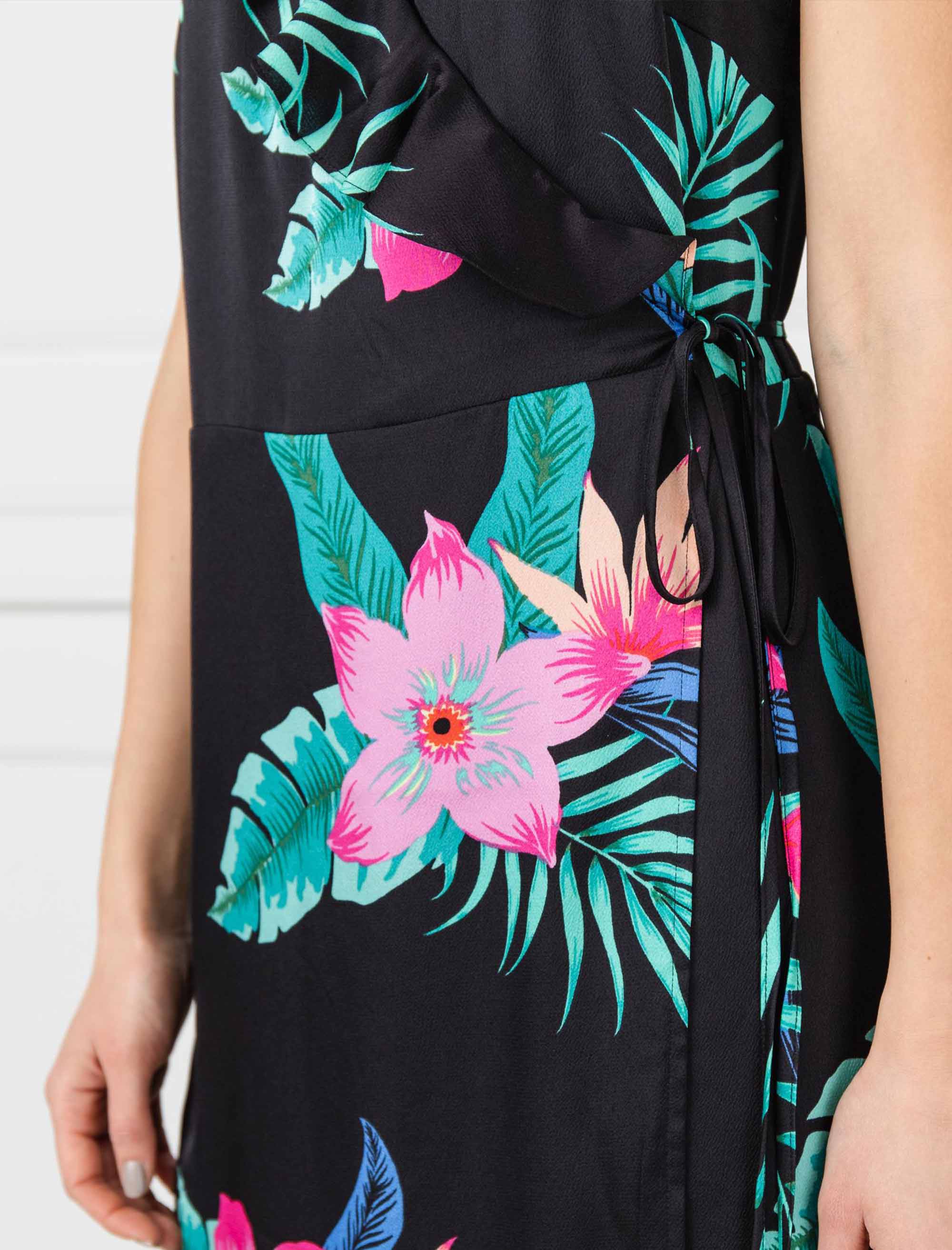 پیراهن زنانه