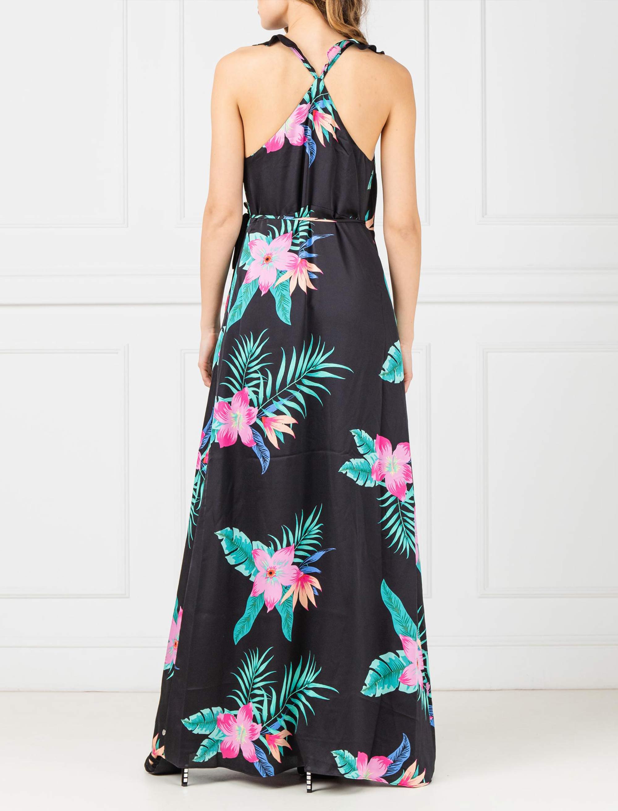 پیراهن زنانه