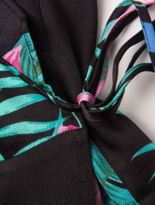 پیراهن زنانه