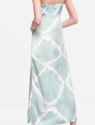 پیراهن زنانه