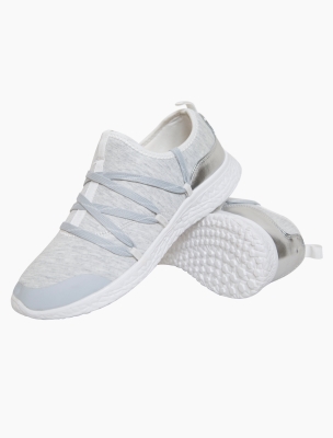 کفش ورزشی زنانه