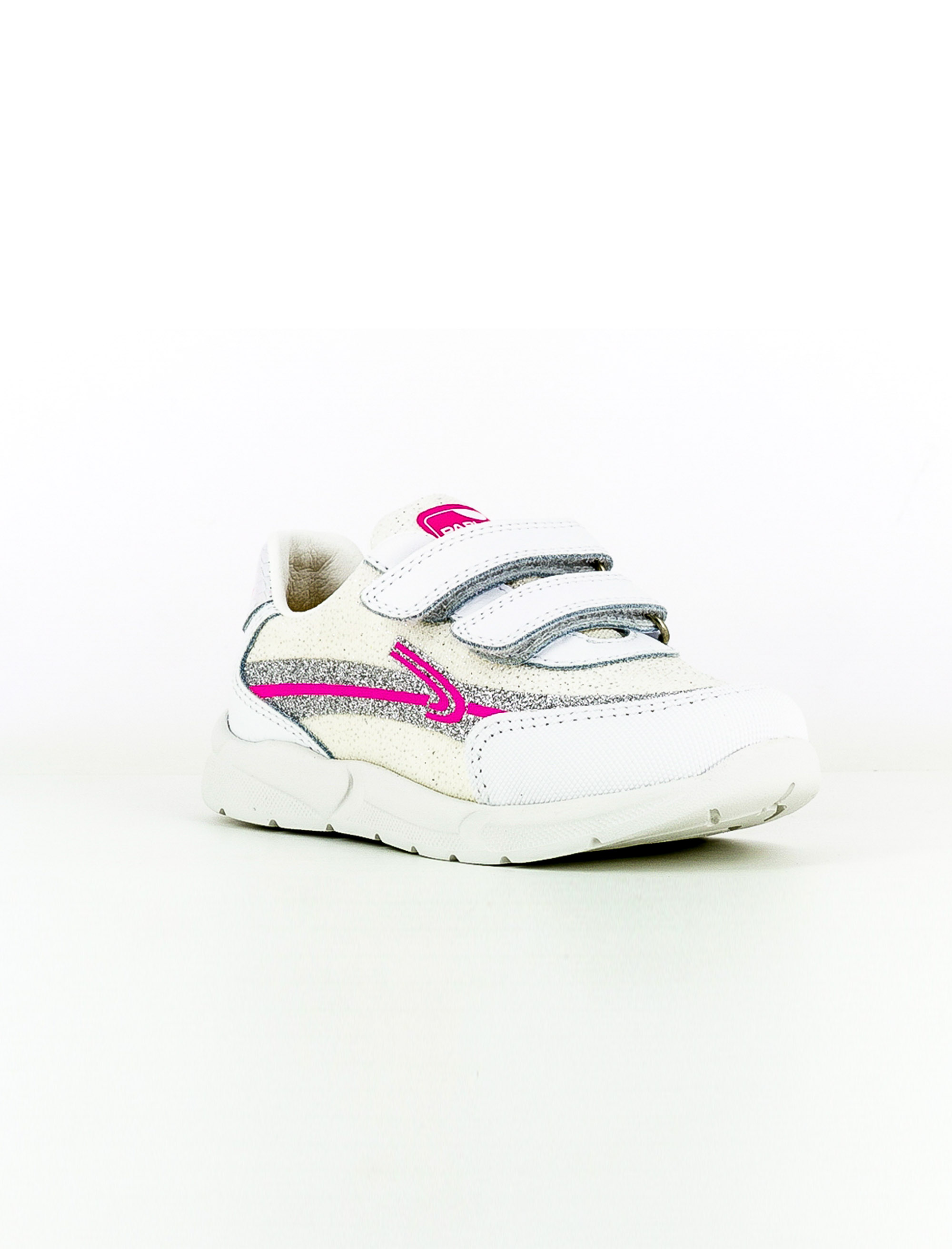 کفش ورزشی دخترانه