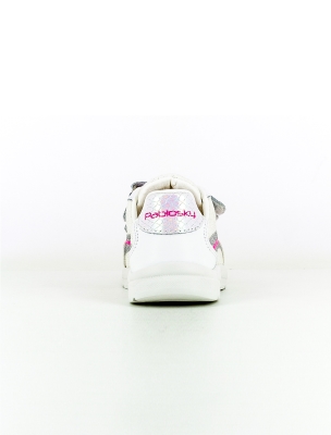 کفش ورزشی دخترانه