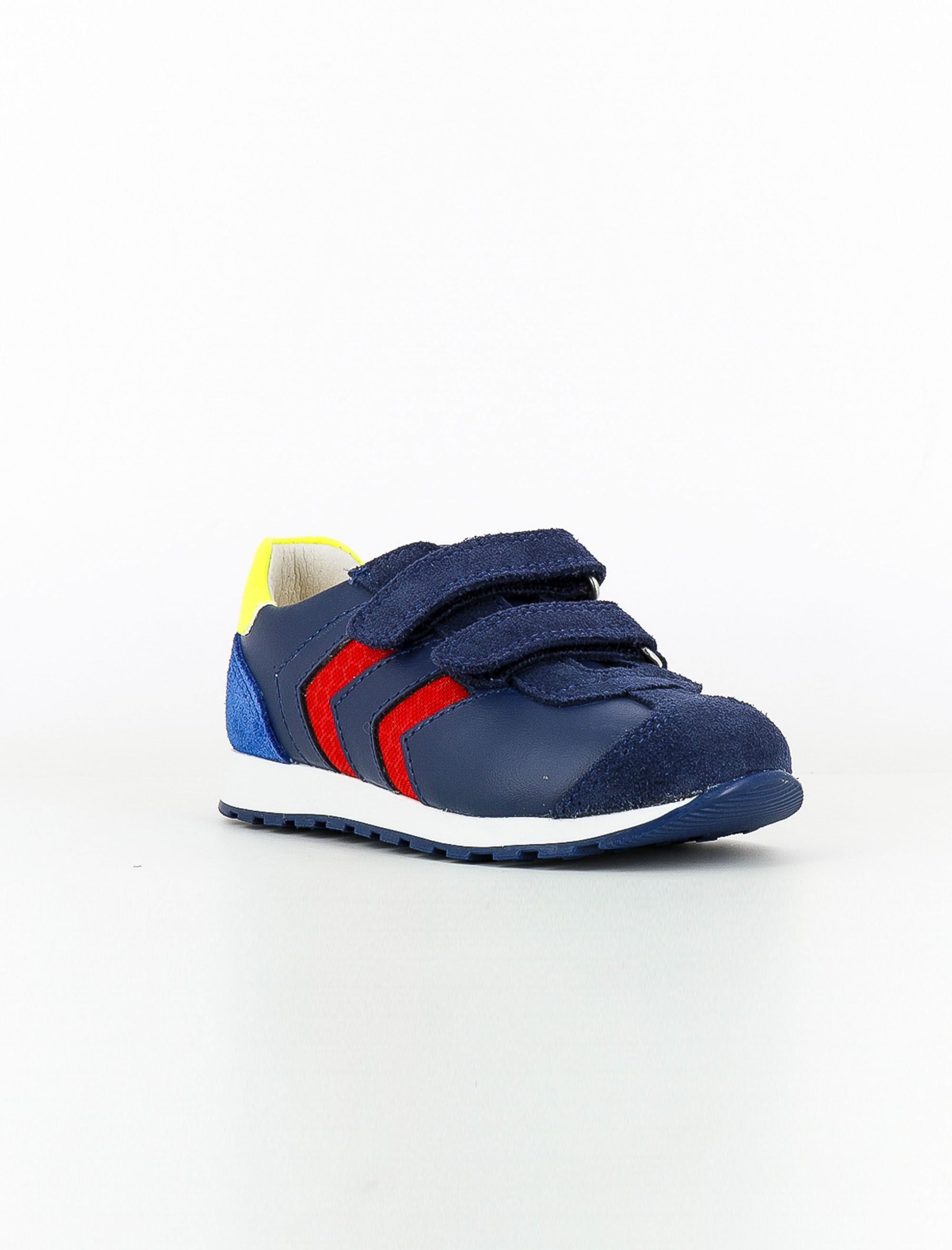 کفش ورزشی پسرانه