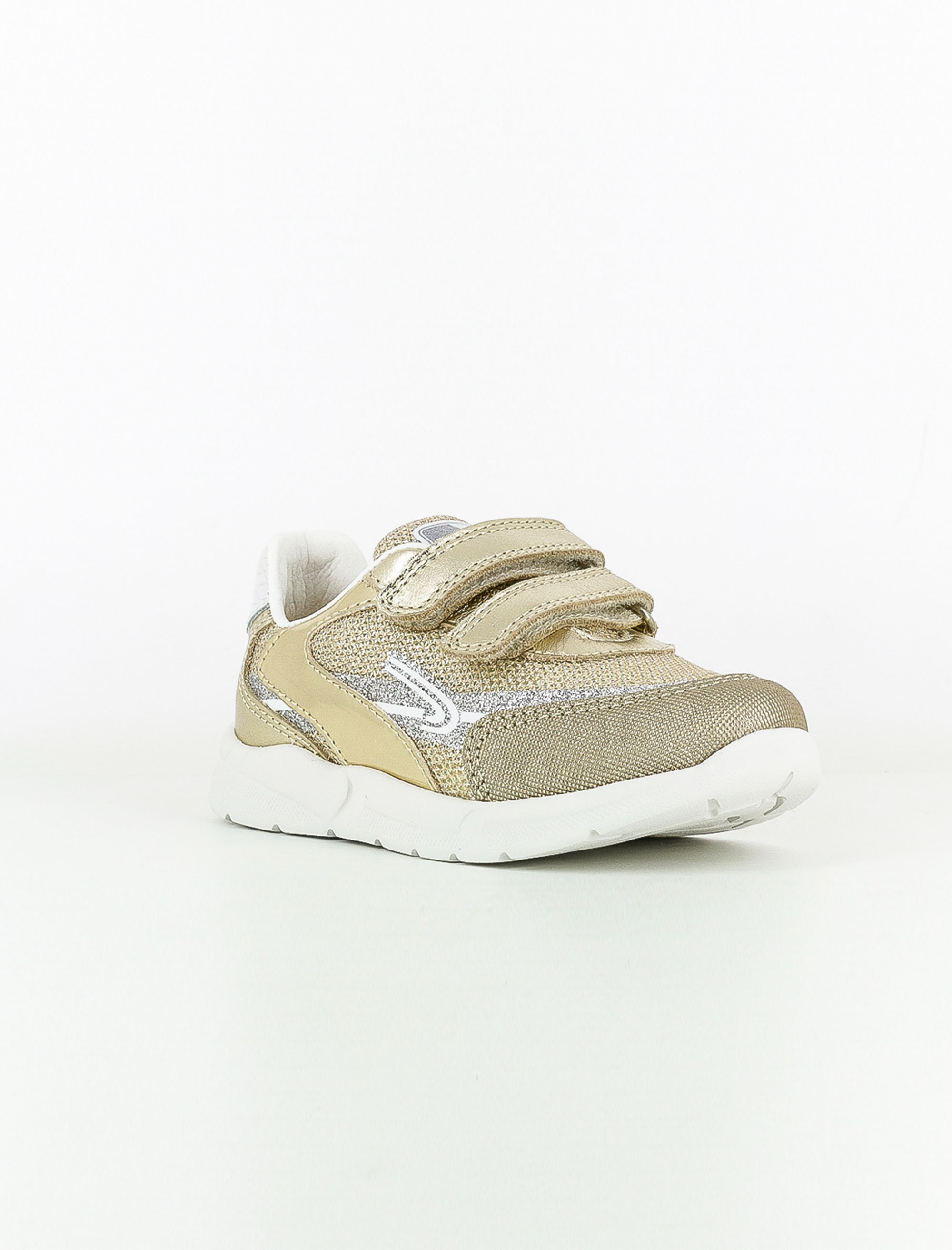 کفش ورزشی دخترانه