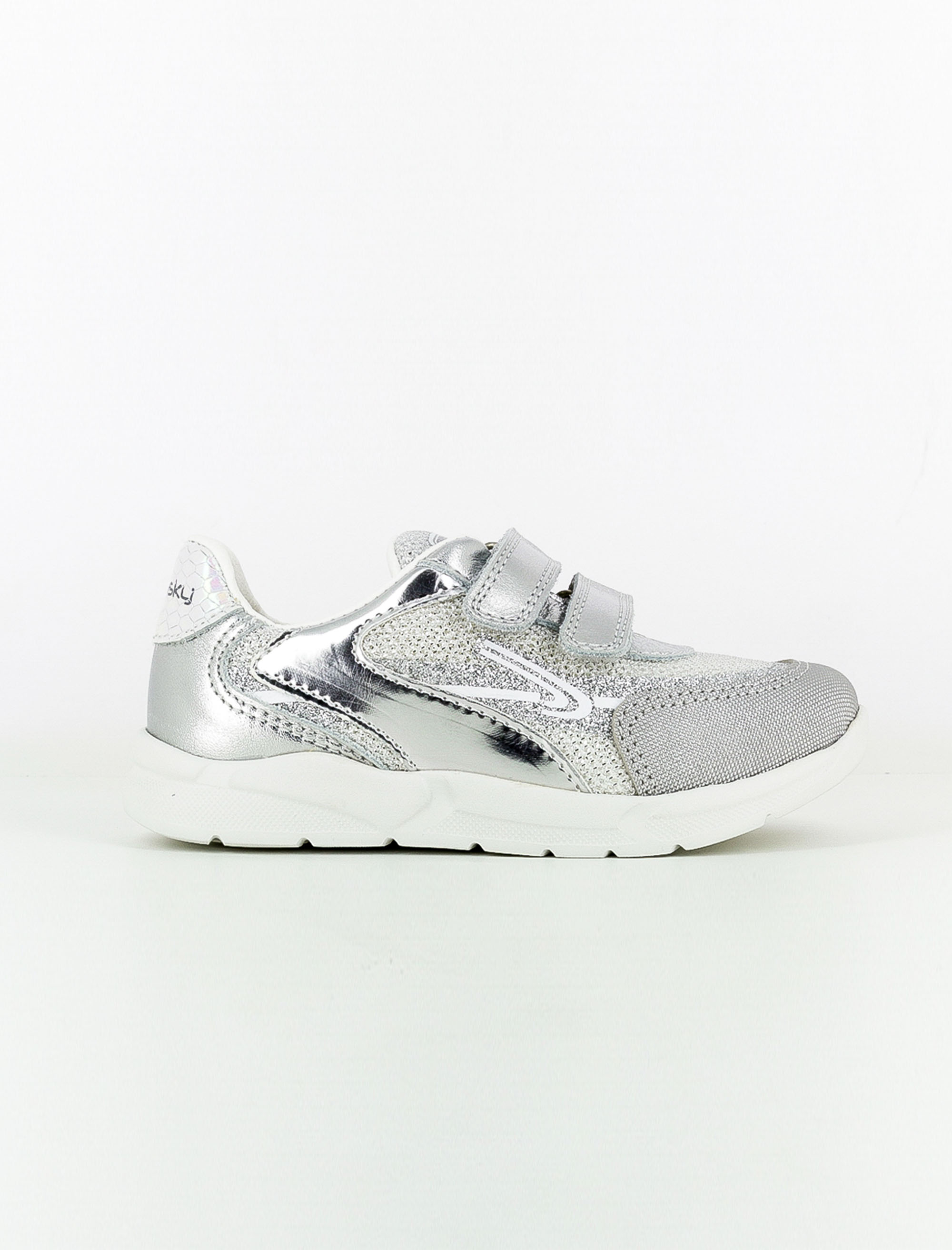 کفش ورزشی دخترانه