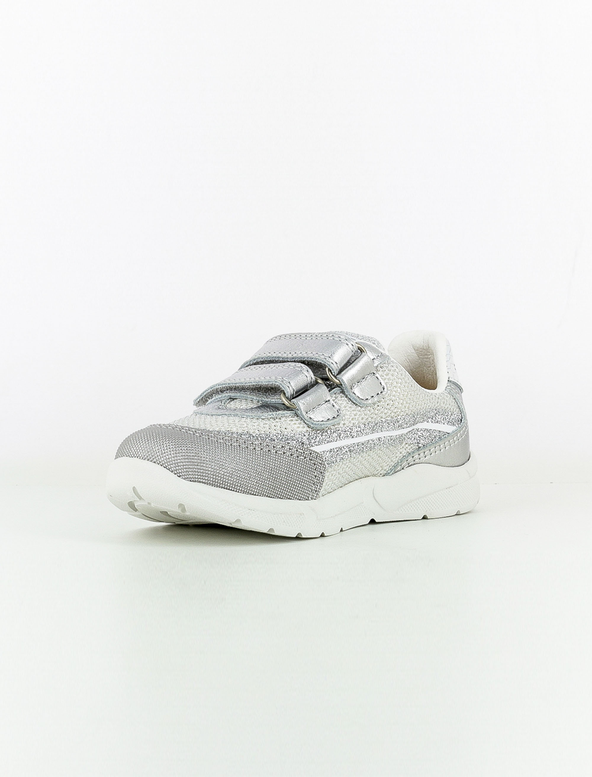 کفش ورزشی دخترانه