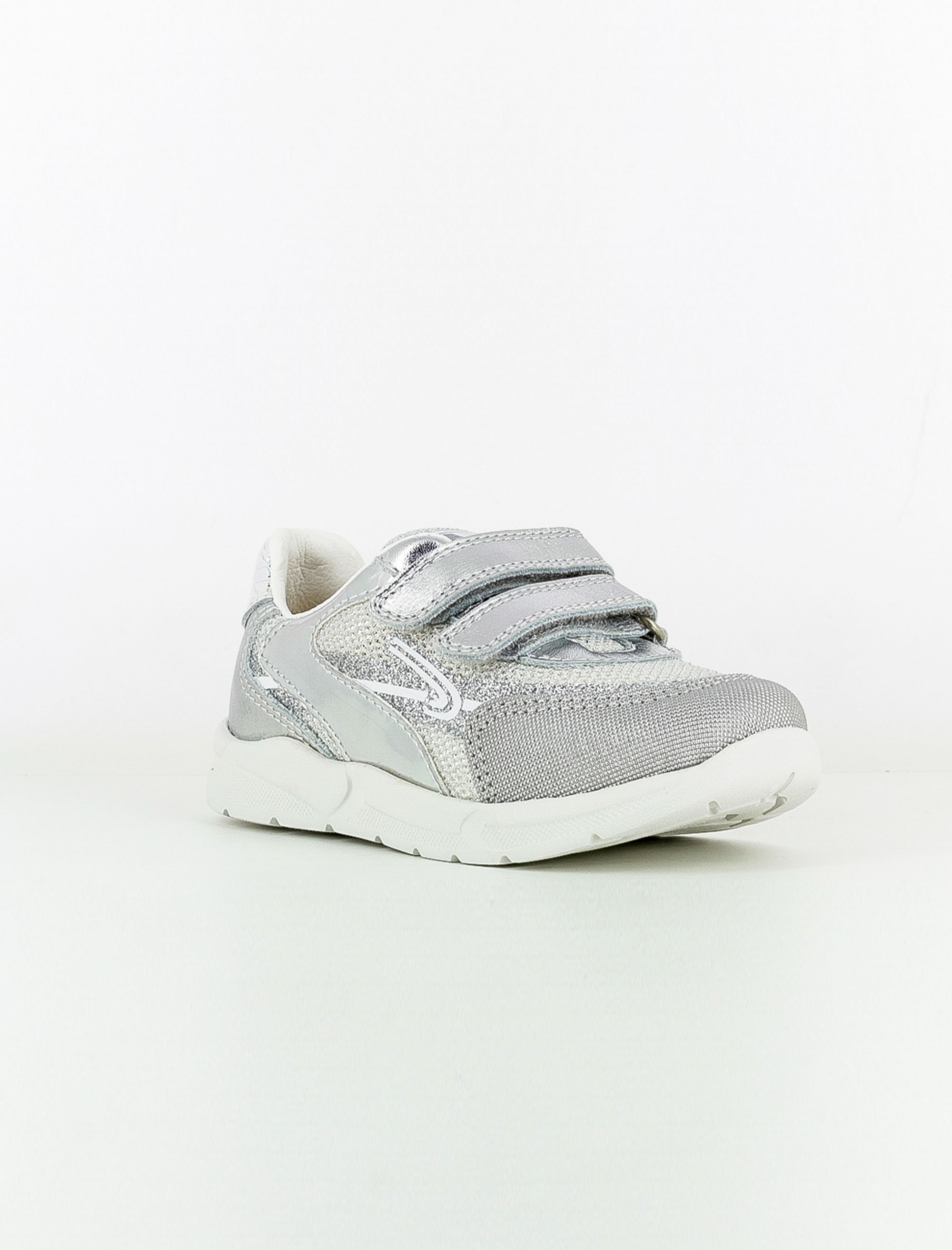 کفش ورزشی دخترانه