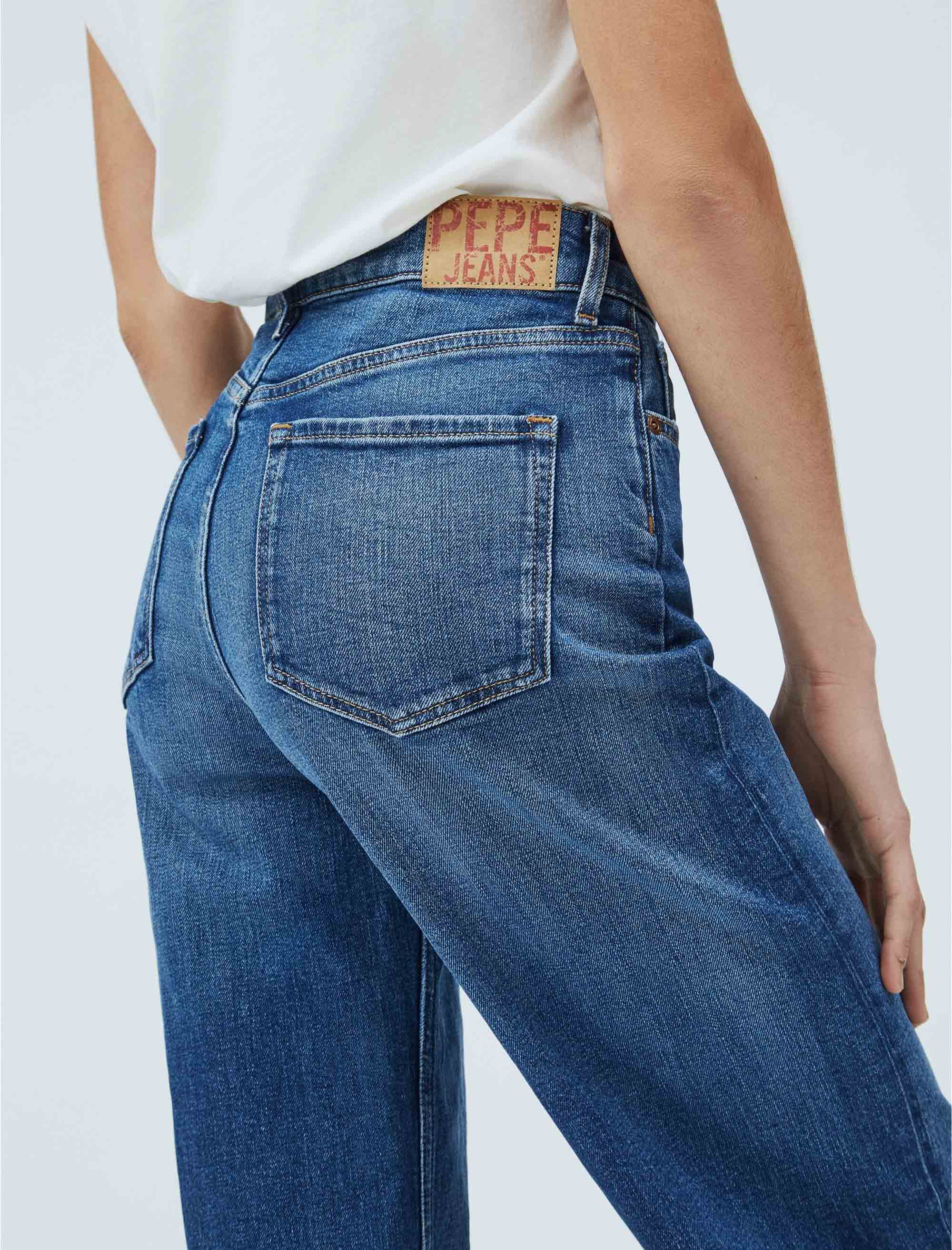 شلوار جین زنانه