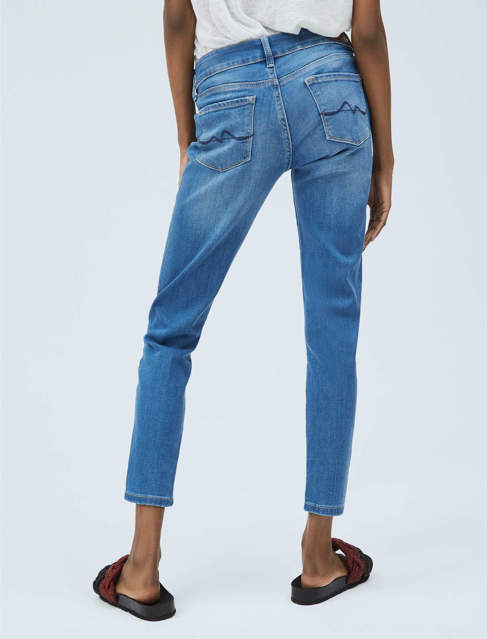 شلوار جین زنانه