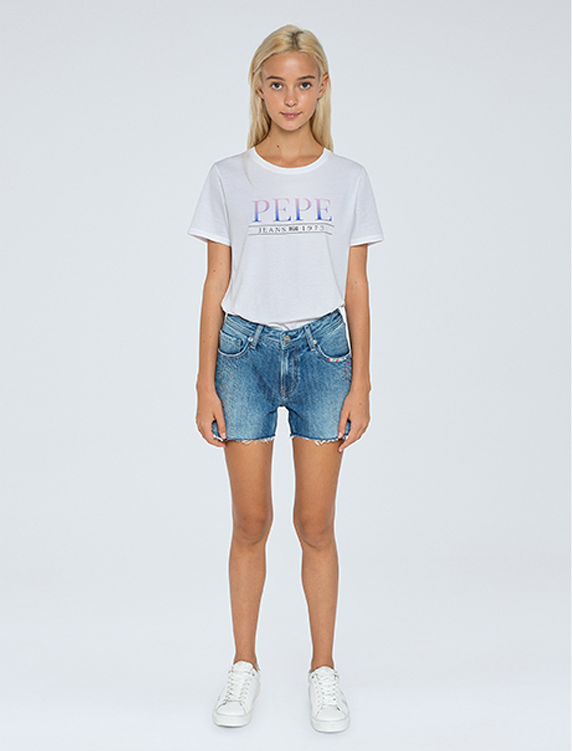 شلوارک زنانه