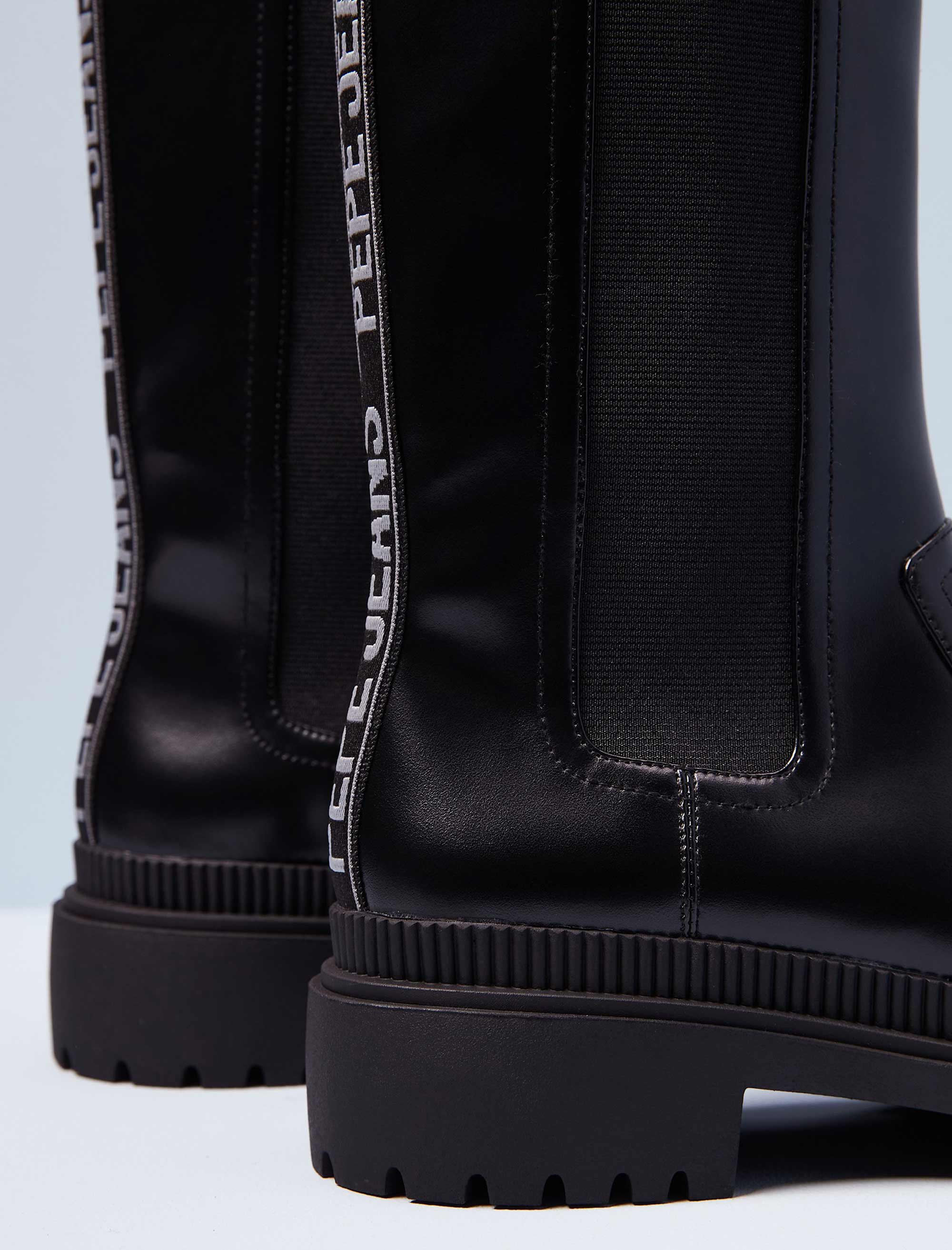 نیم بوت زنانه