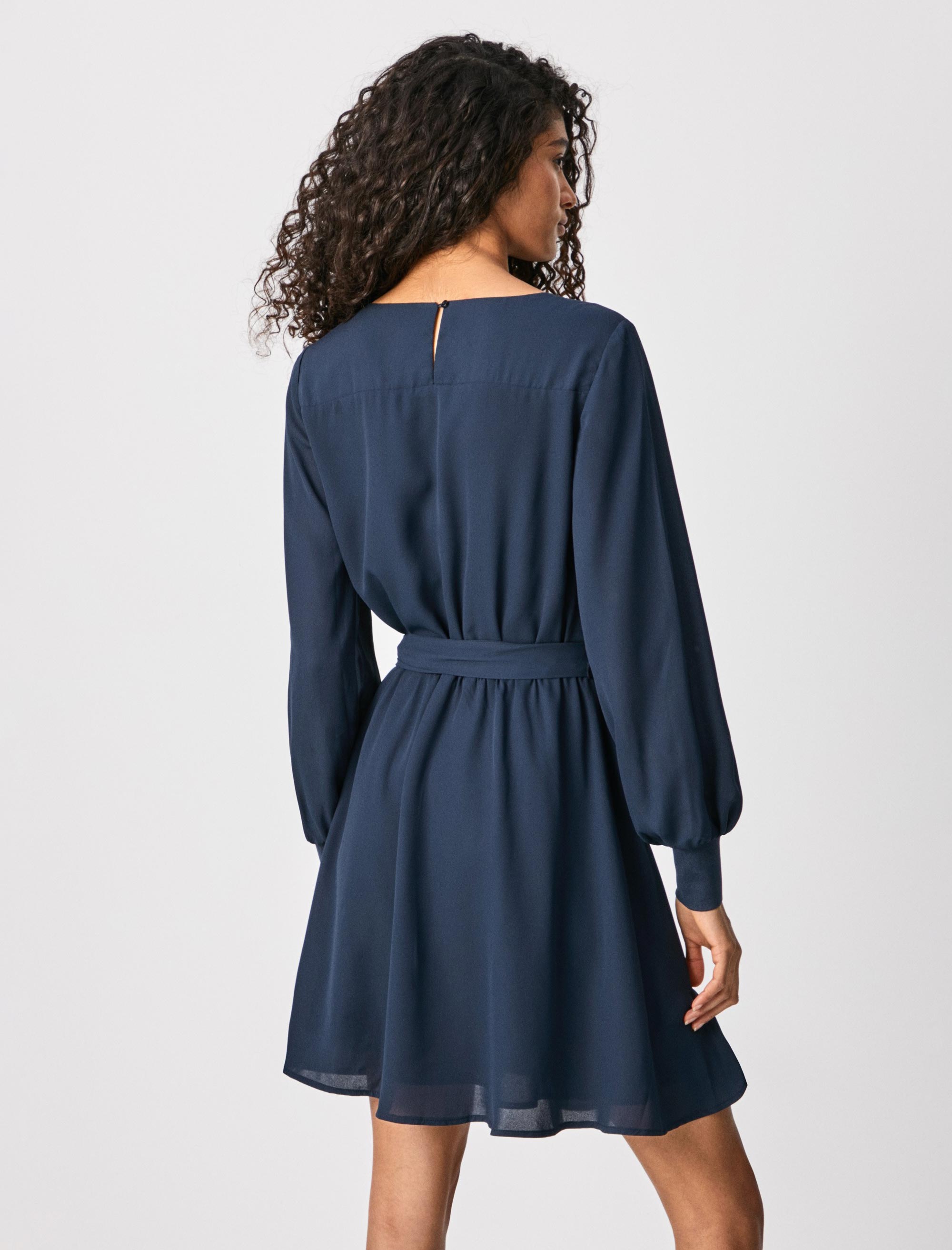 پیراهن زنانه