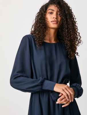 پیراهن زنانه