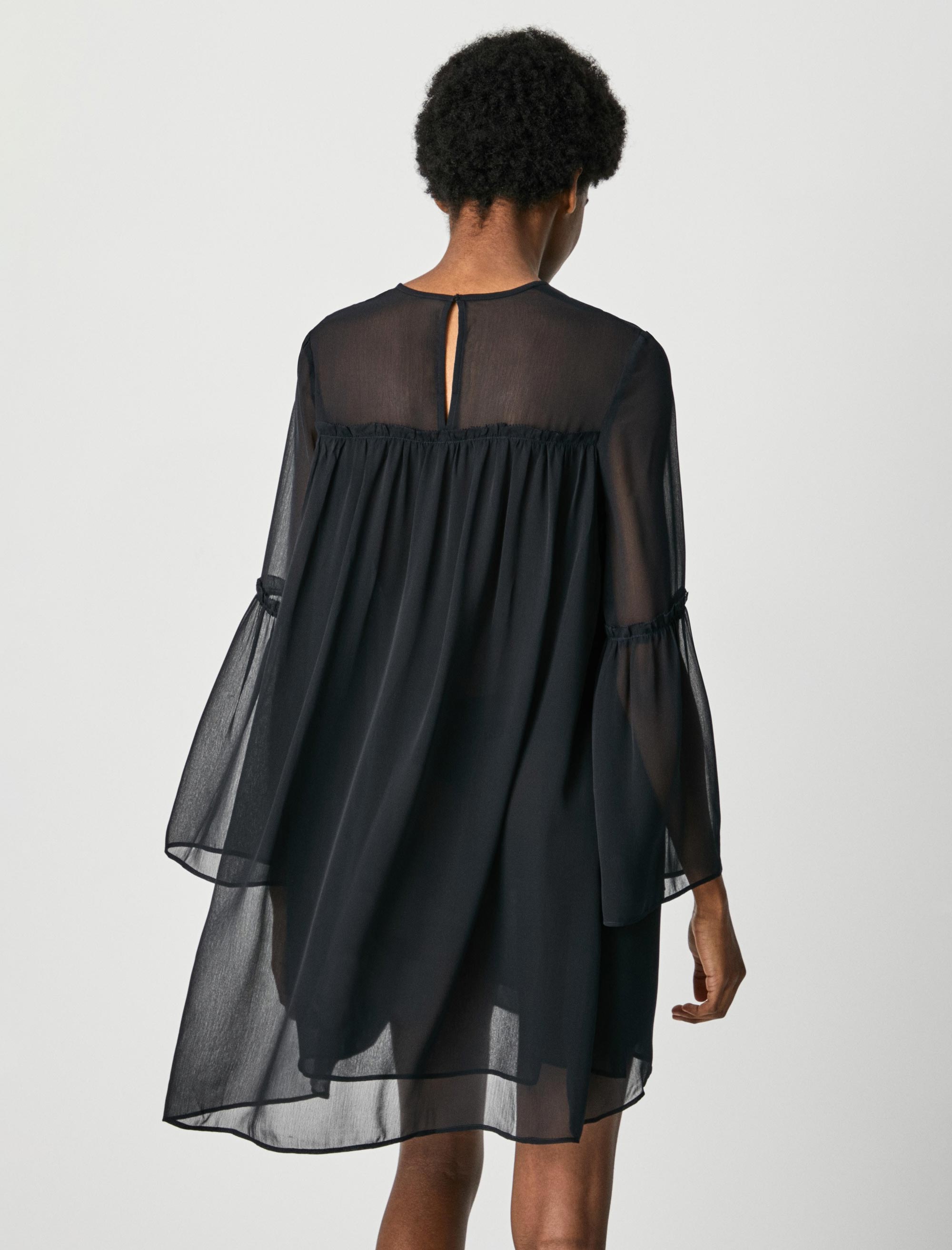 پیراهن زنانه