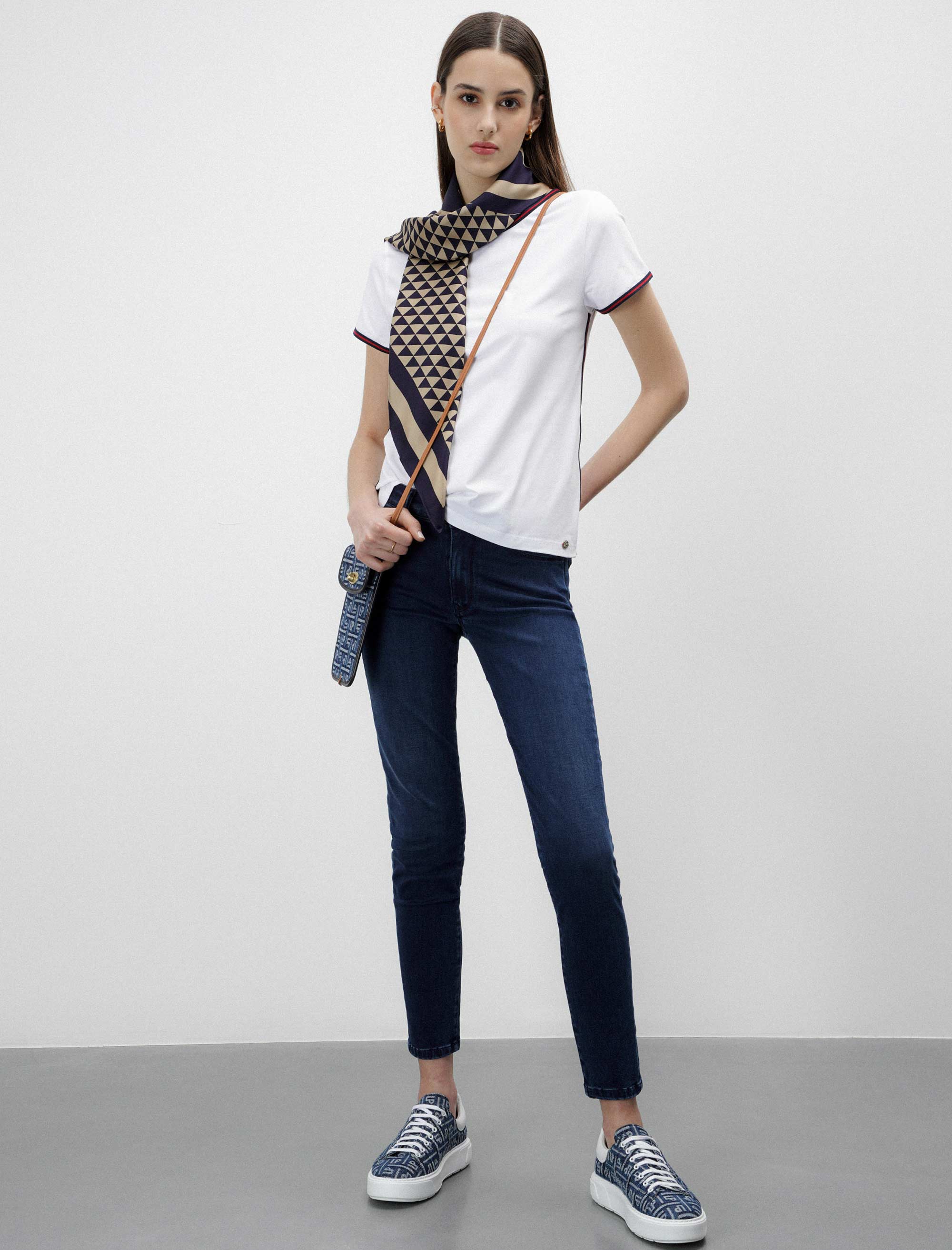 شلوار جین زنانه