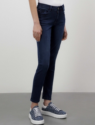 شلوار جین زنانه