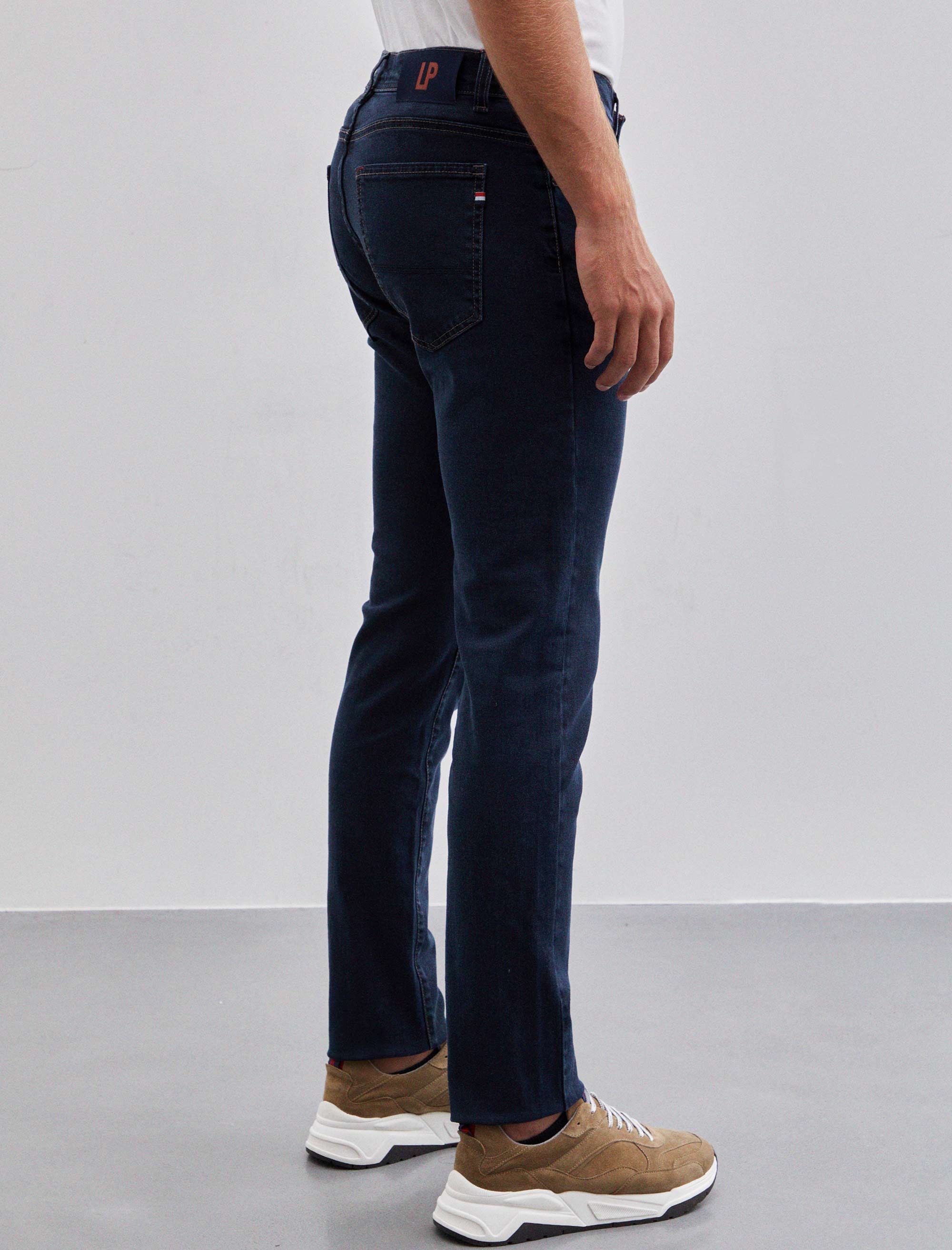 شلوار جین مردانه