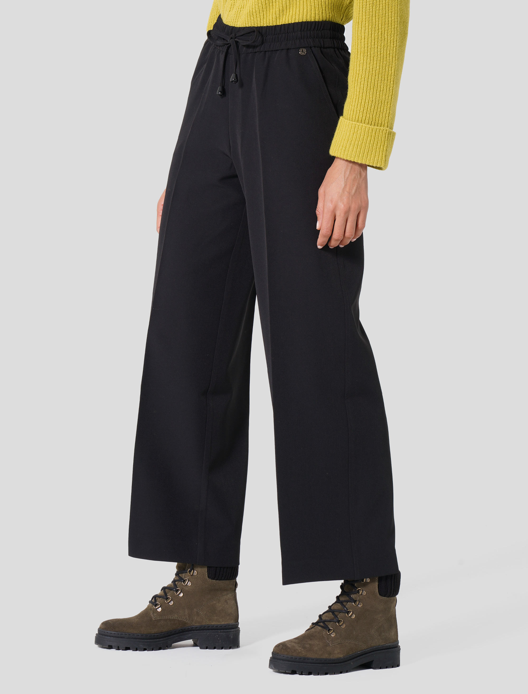 شلوار زنانه