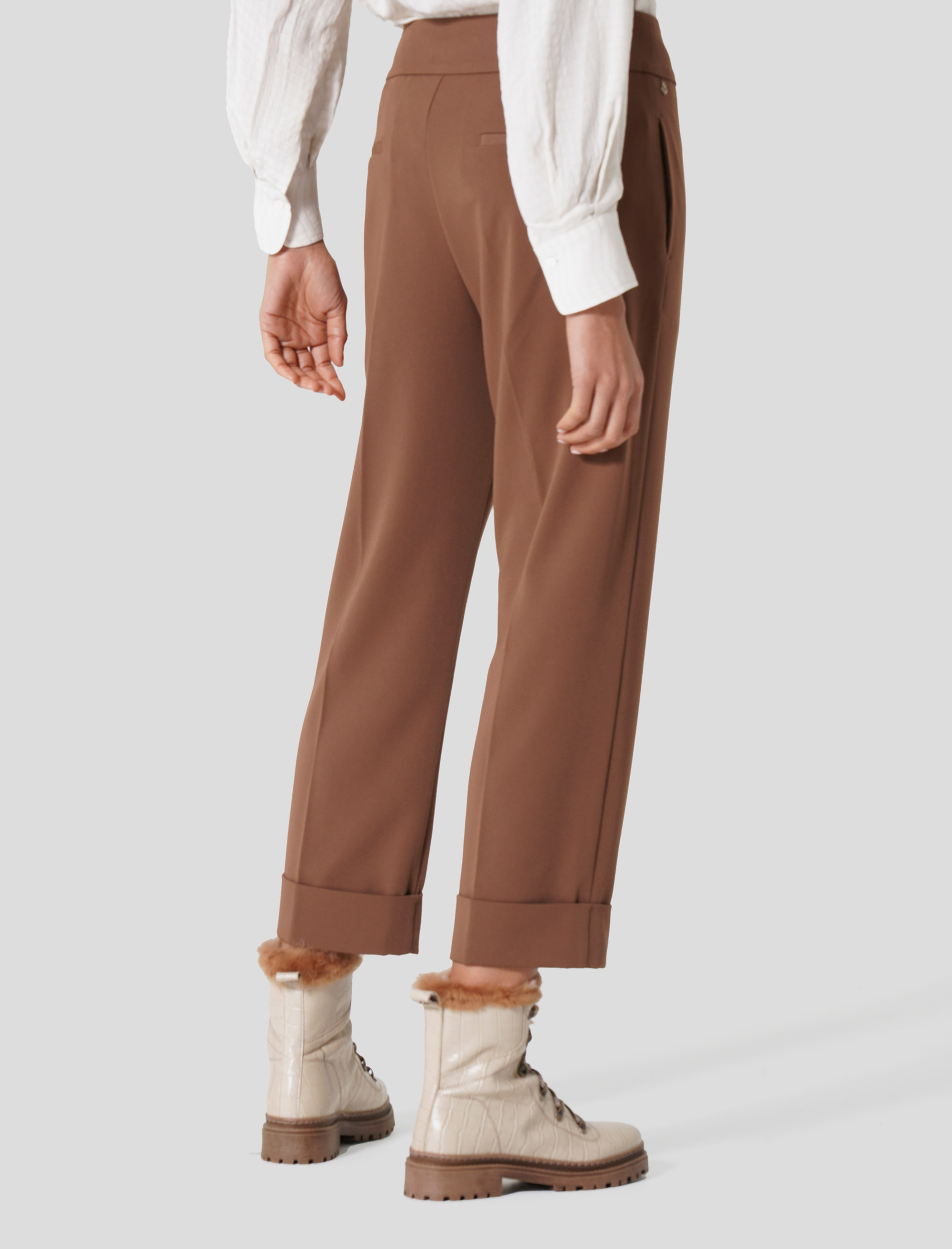 شلوار زنانه