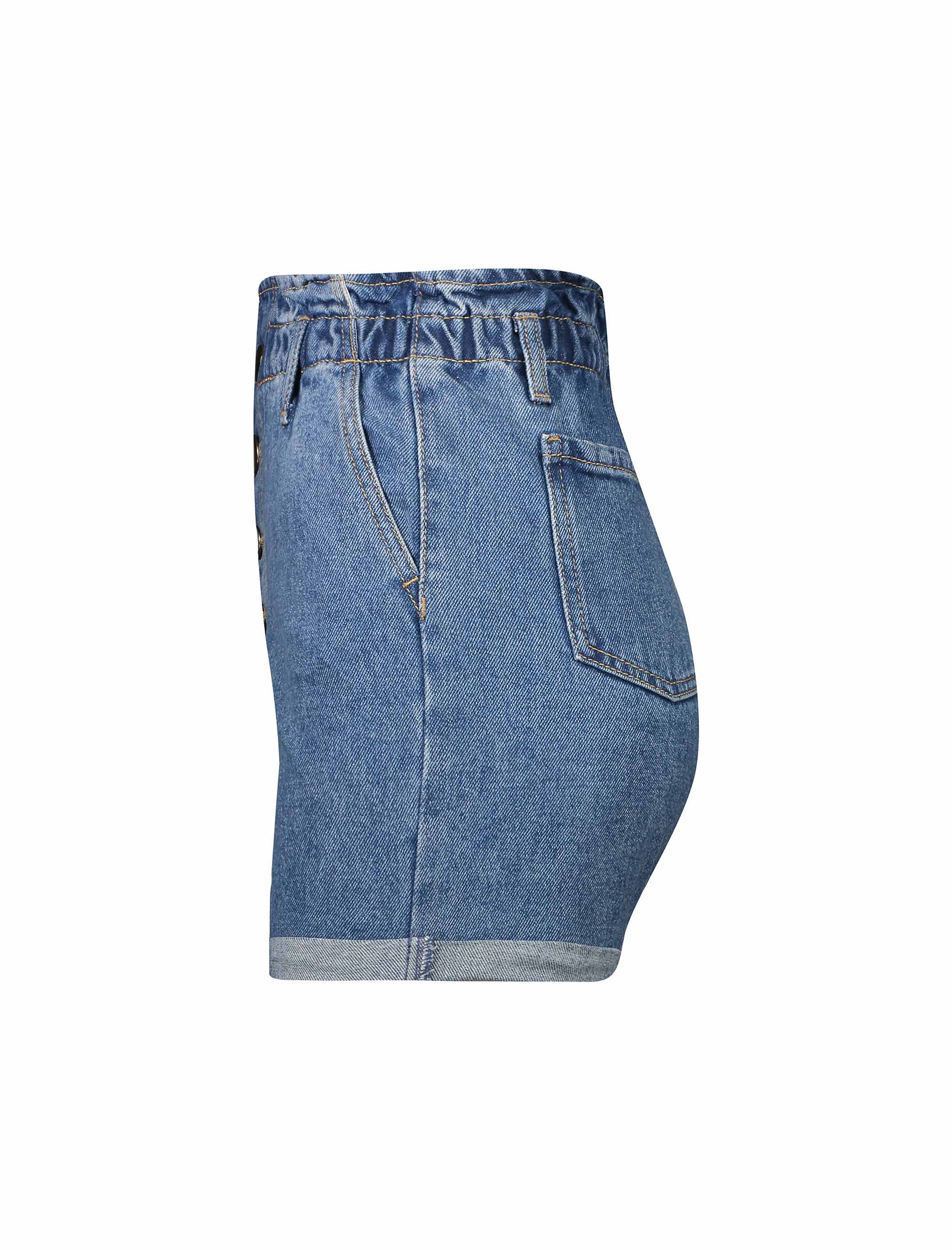 شلوارک زنانه