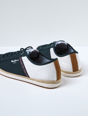 کفش روزمره مردانه