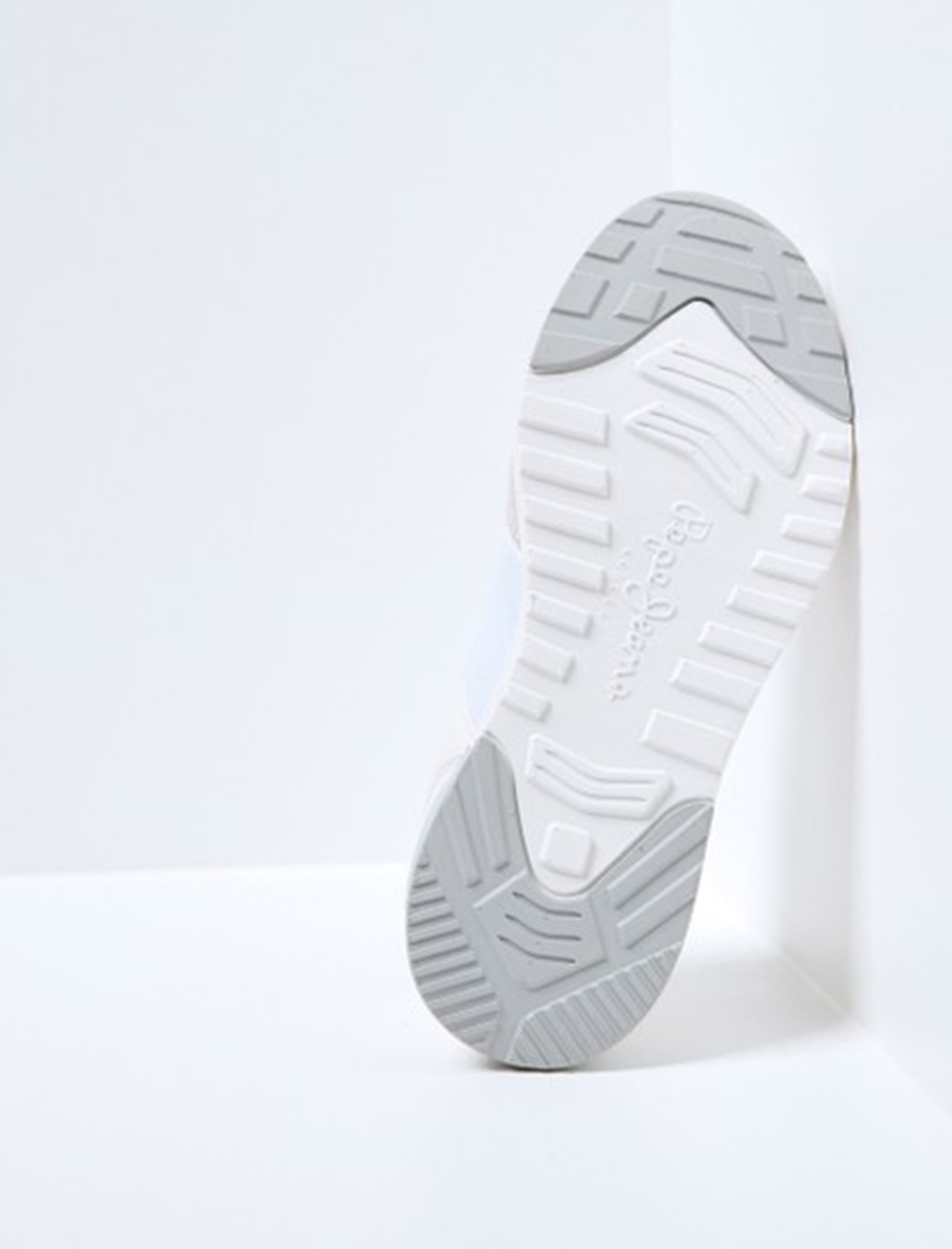 کفش اسنیکر زنانه