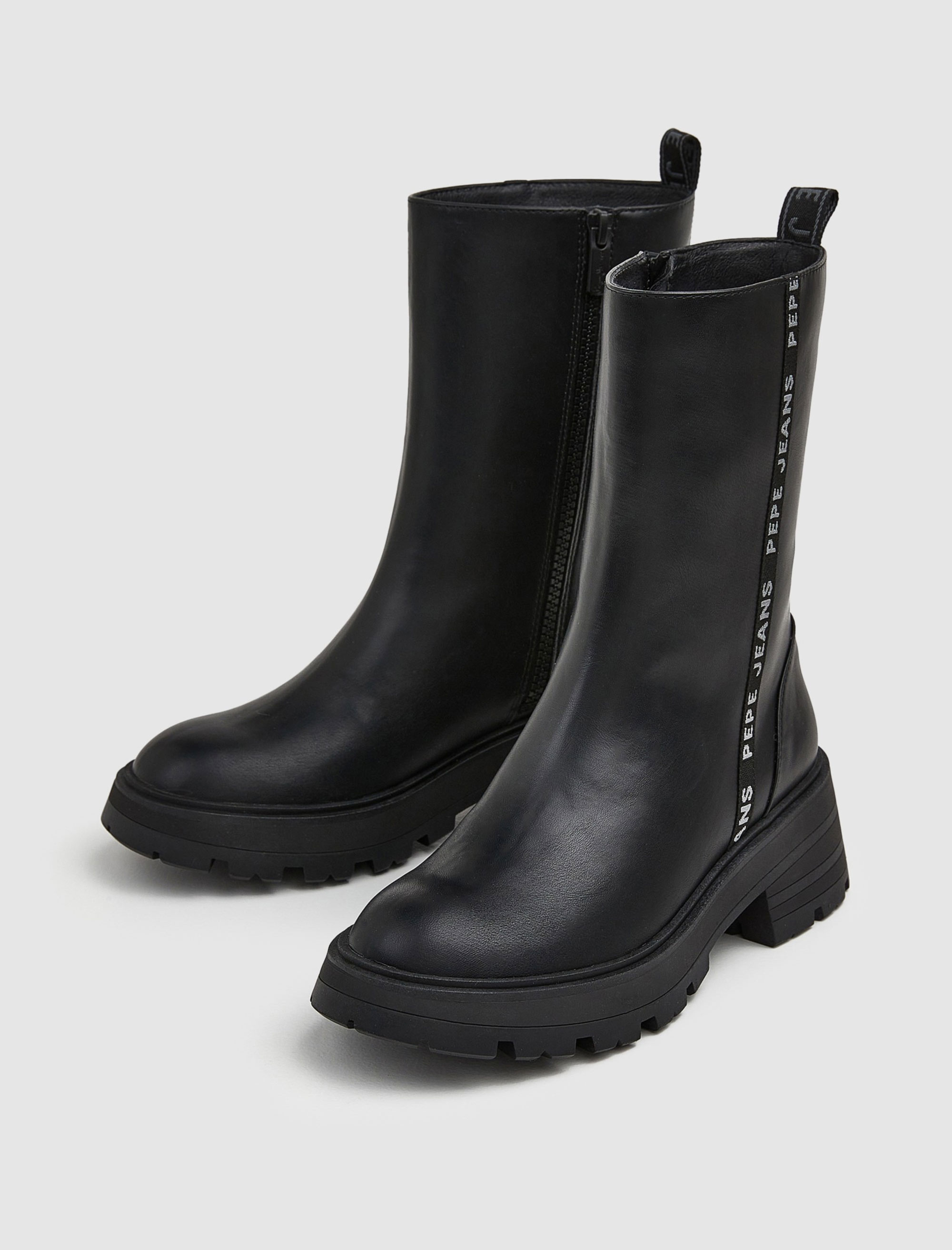 نیم بوت زنانه