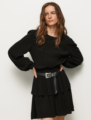 پیراهن زنانه