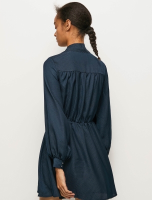 پیراهن زنانه