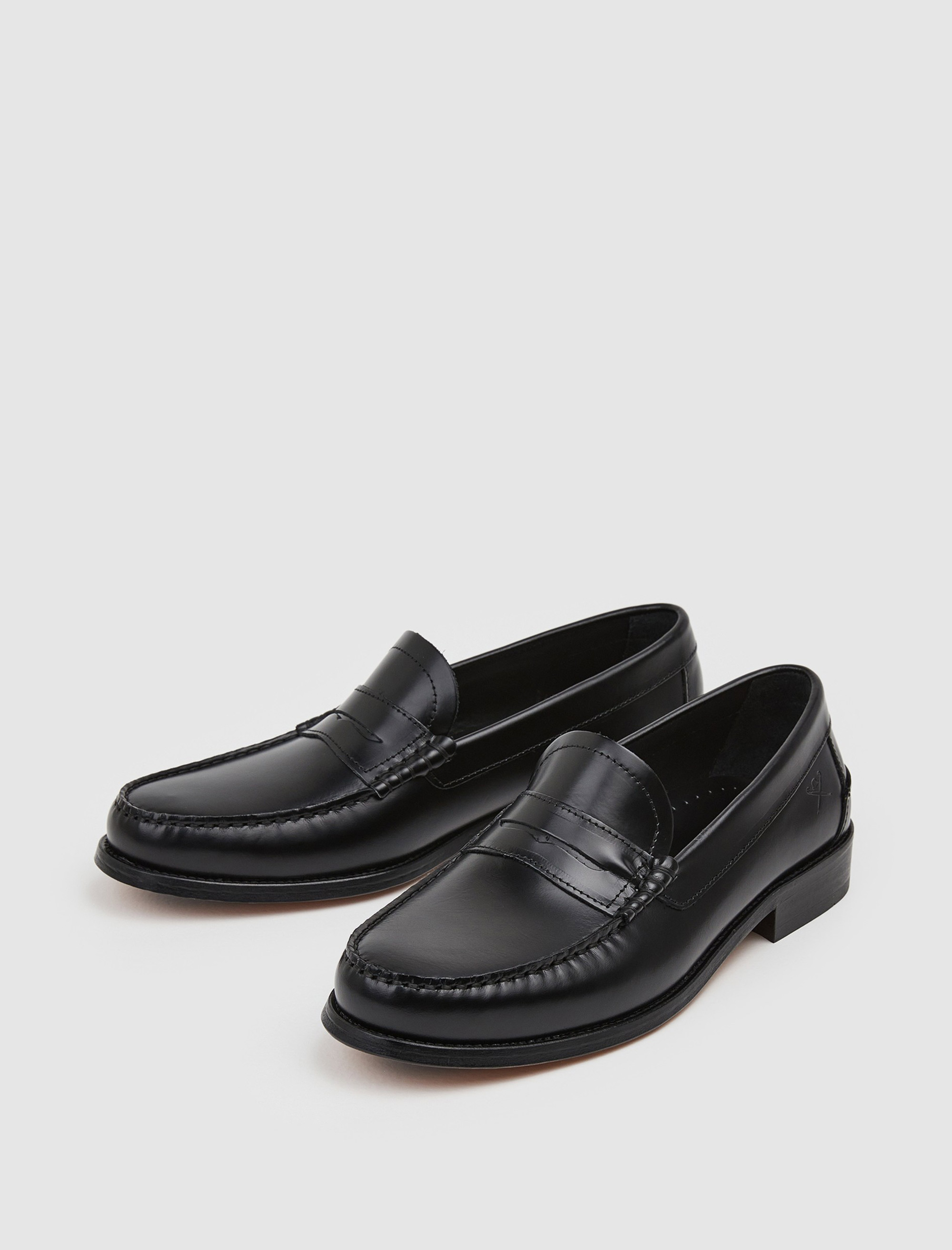 کفش کالج مردانه