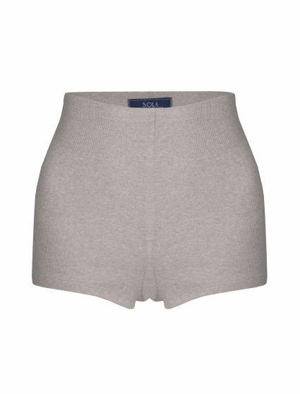 شلوارک زنانه