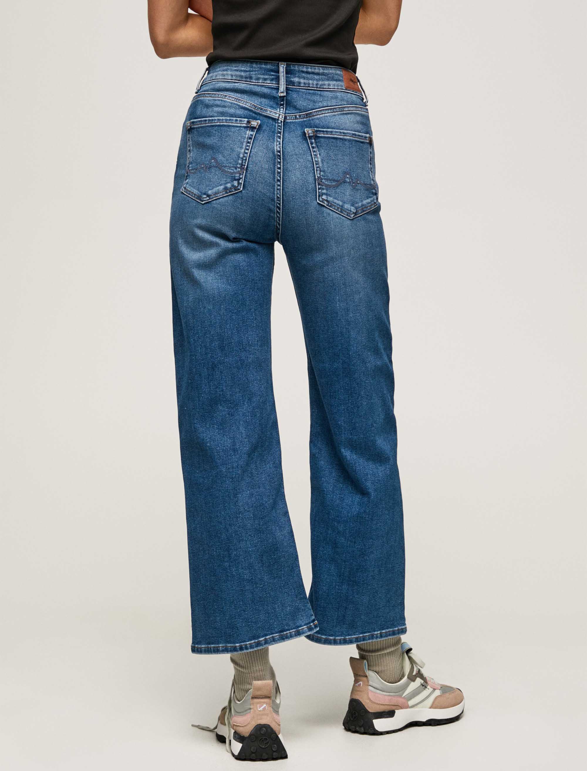 شلوار جین زنانه