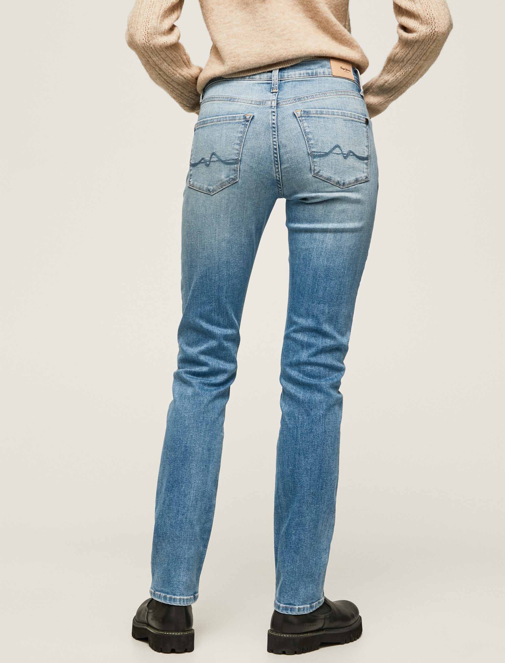 شلوار جین زنانه