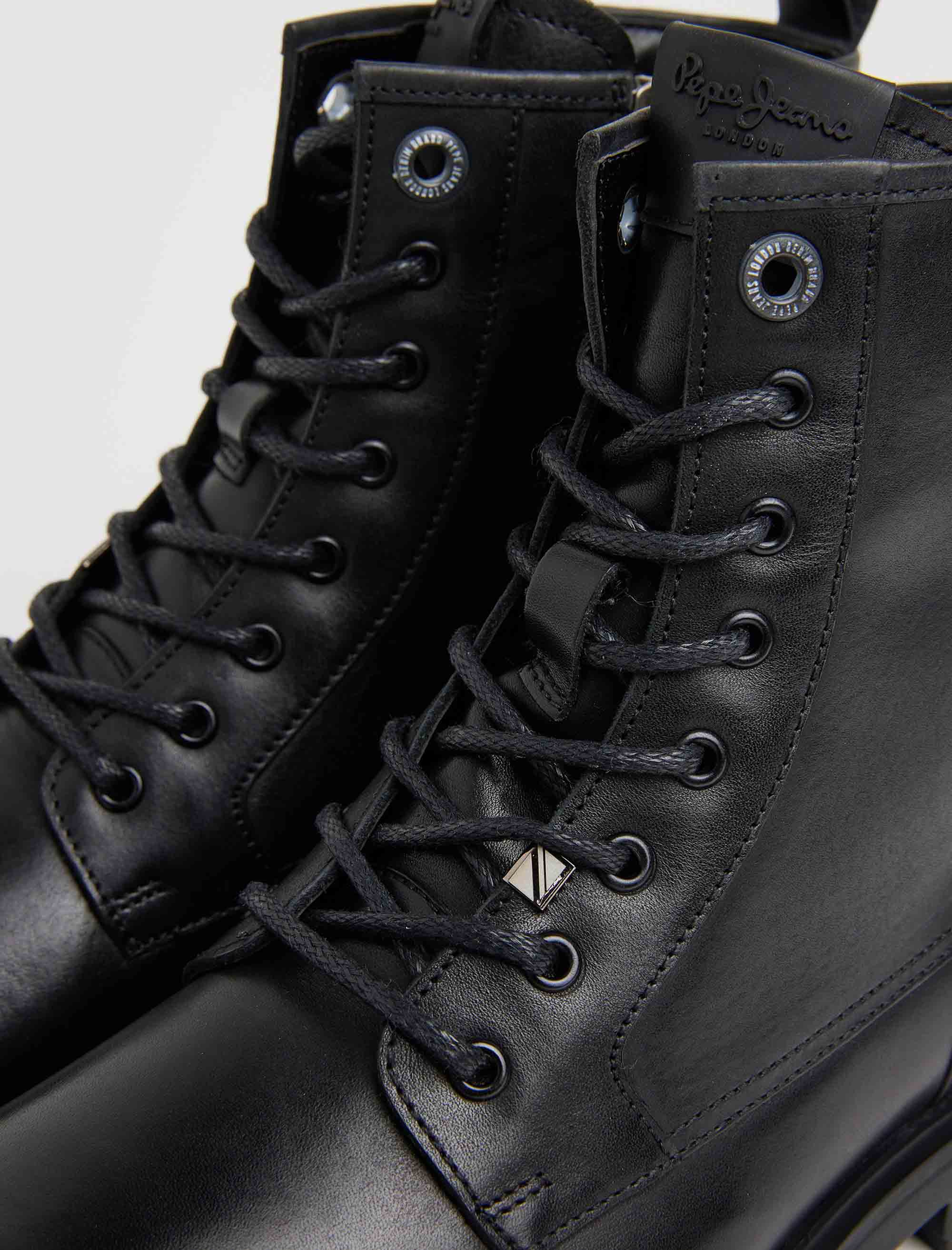 نیم بوت مردانه