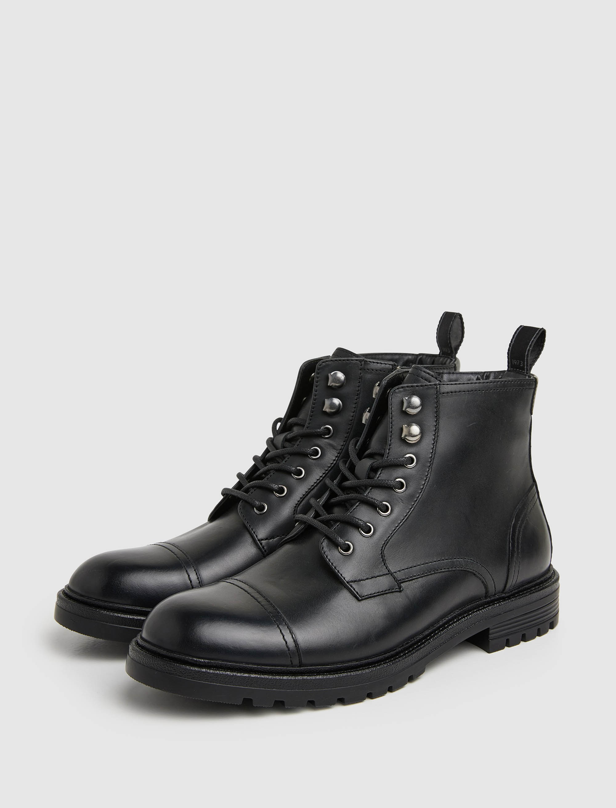 نیم بوت مردانه