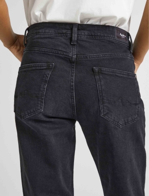 شلوار جین زنانه