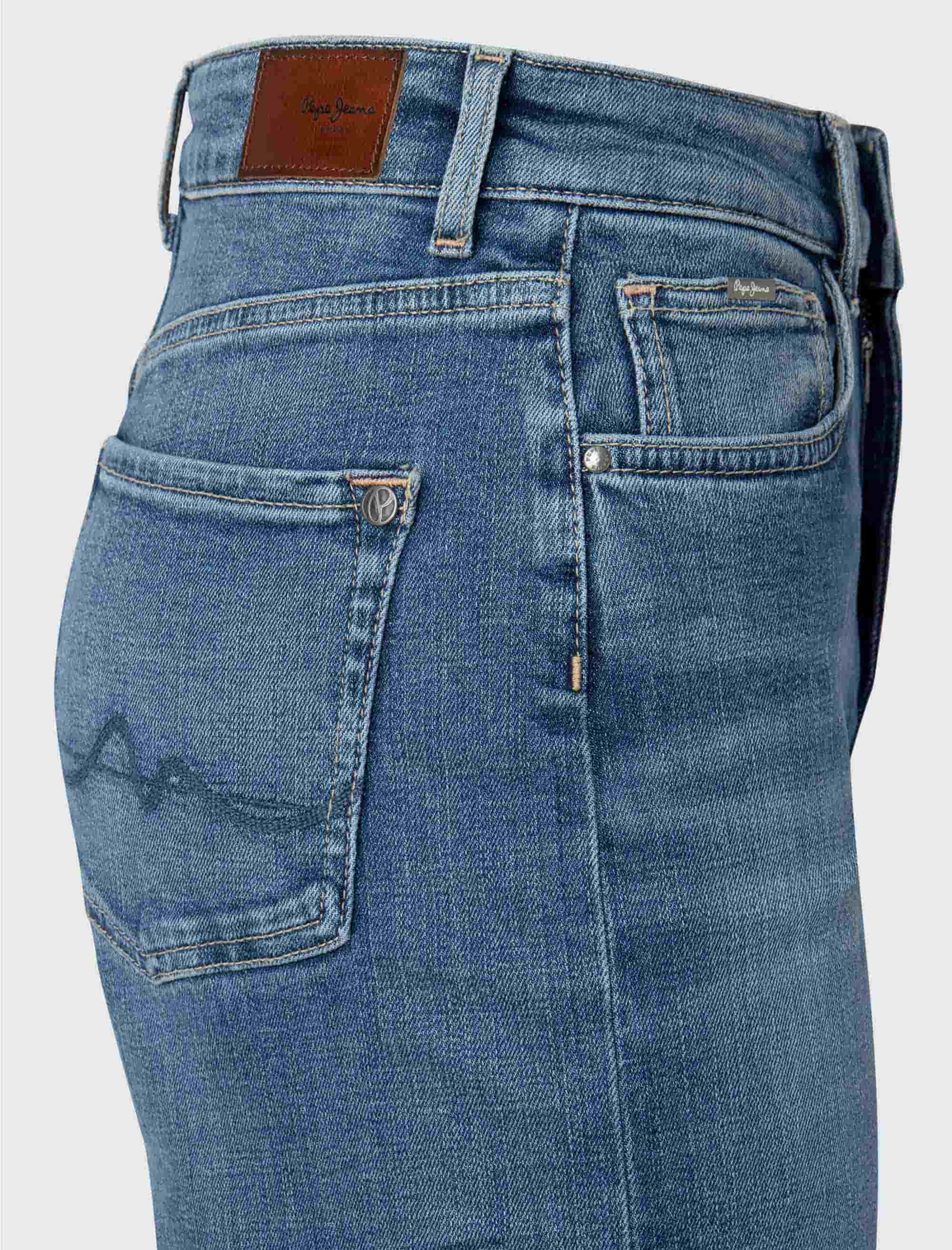 شلوار جین زنانه